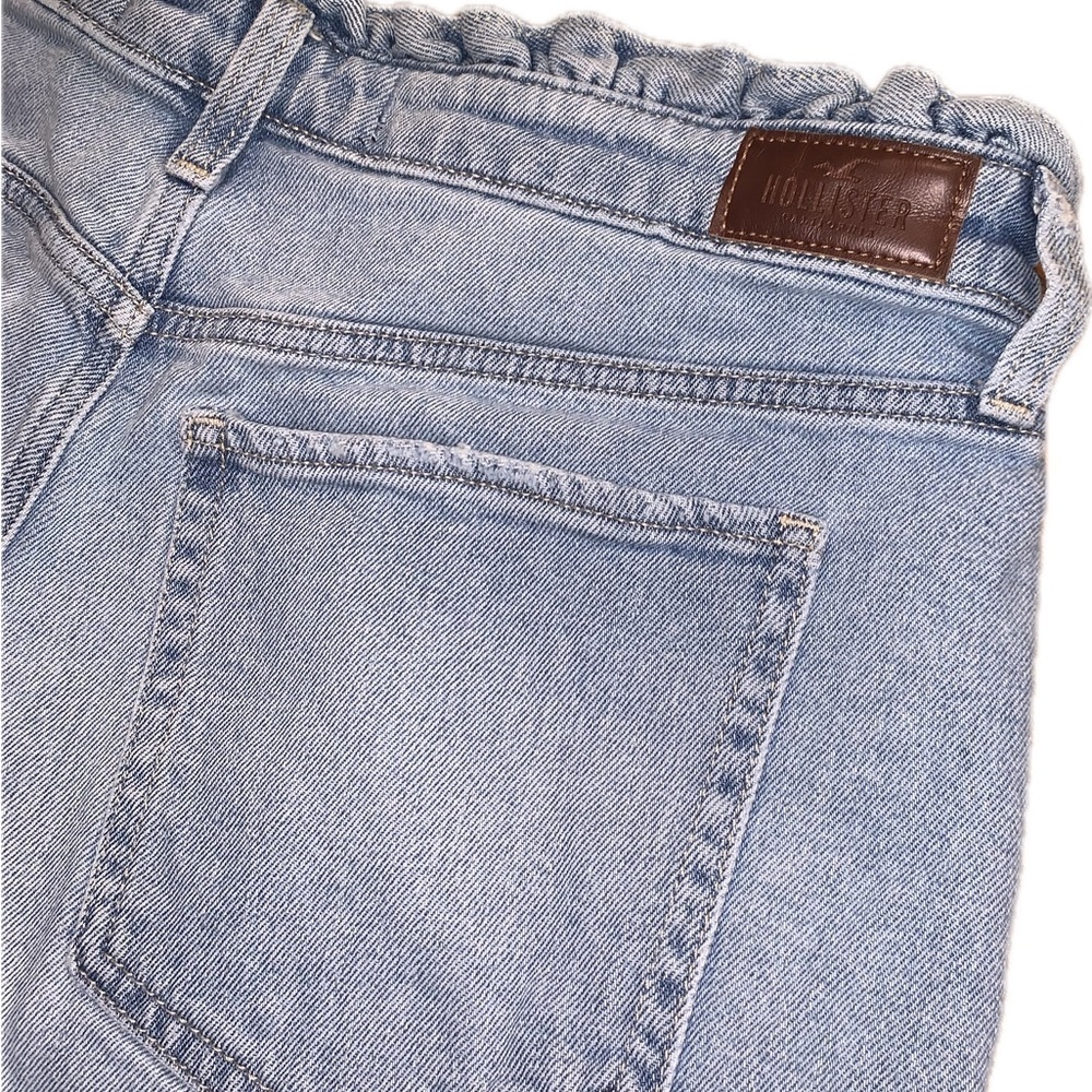 Hollister Ultra High Rise Mom Denim Shorts Vintage Stretch Light Blue Ruffle 15 - Picture 3 of 9